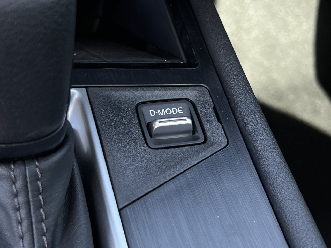 New 2027 Nissan Kicks S FWD image 12