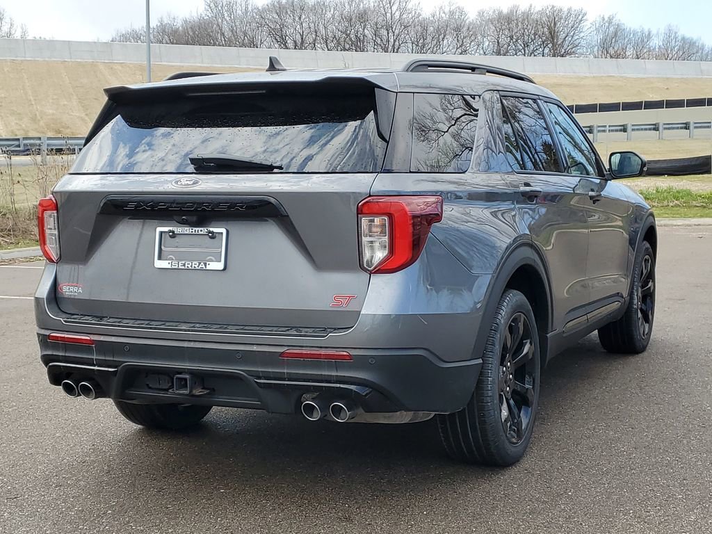 Used 2023 Ford Explorer ST w/ Equipment Group 401A image 3