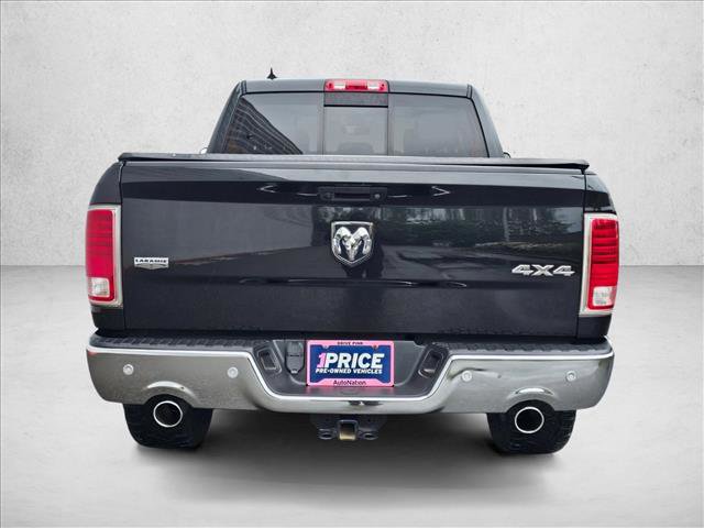 Used 2017 RAM 1500 Laramie w/ Convenience Group AWD/4WD image 4