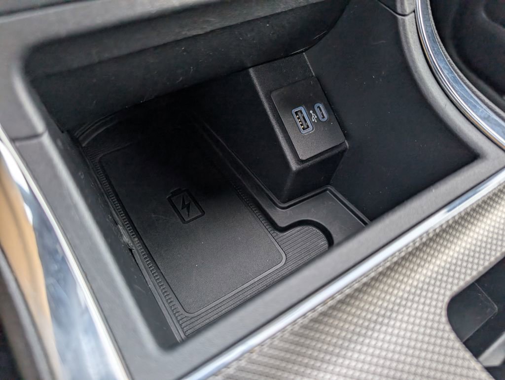 Used 2021 Ford Edge Titanium w/ Equipment Group 301A image 21