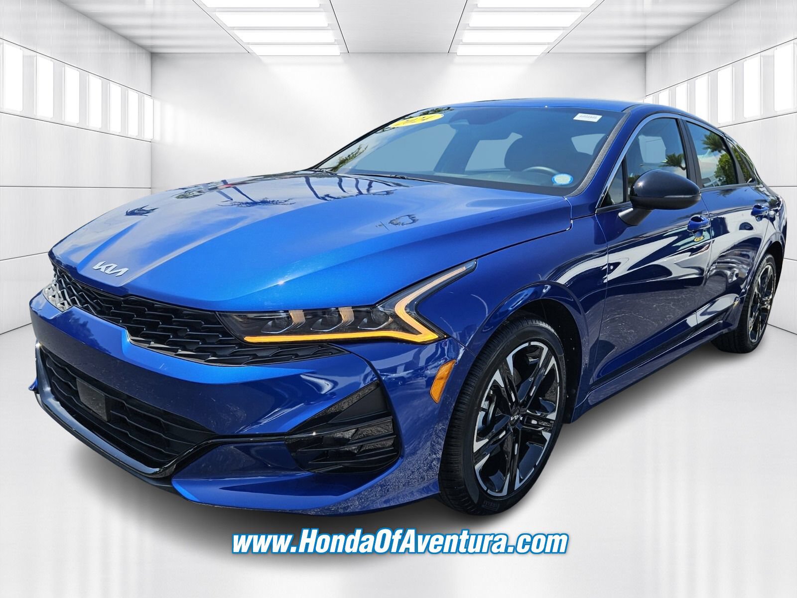 Used 2024 Kia K5 GT-Line w/ GT-Line Premium Package FWD image 4
