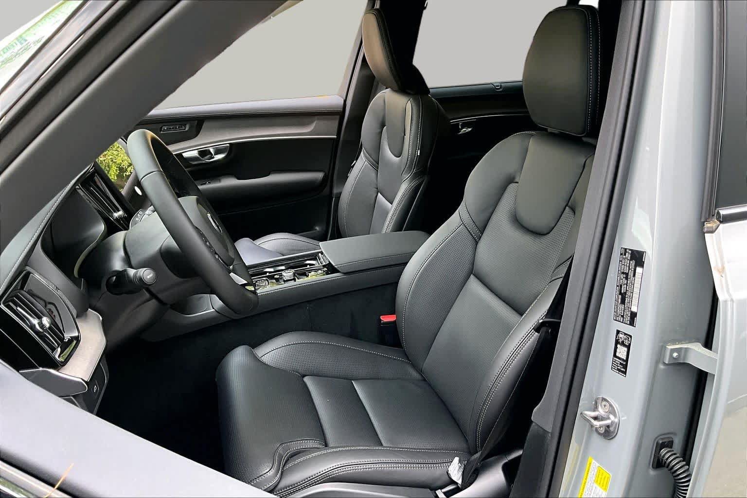 New 2026 Volvo XC90 B6 Ultra w/ Protection Package Premier AWD/4WD image 13