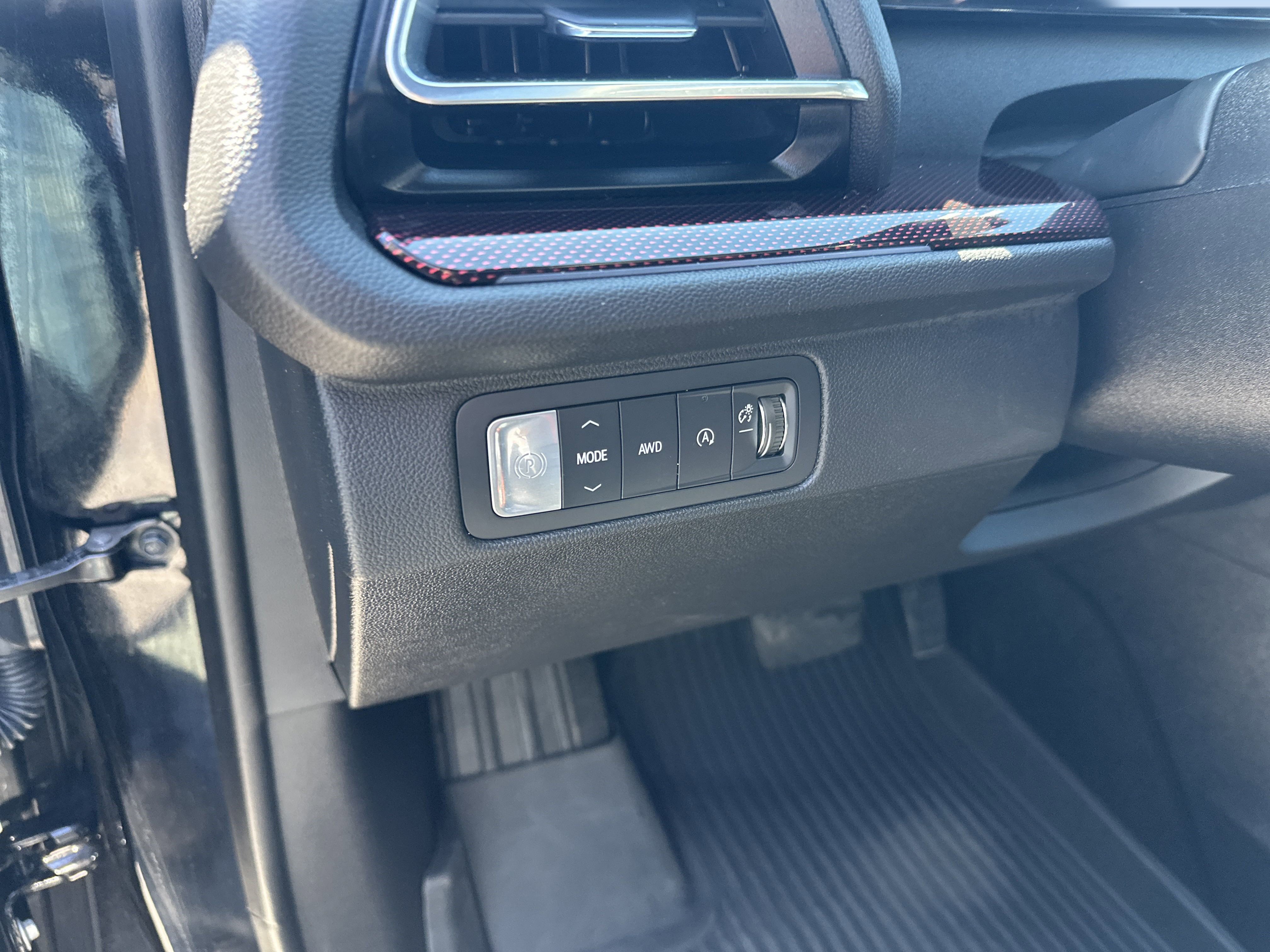 Certified 2024 Chevrolet Traverse RS w/ LPO, Floor Liner Package image 13