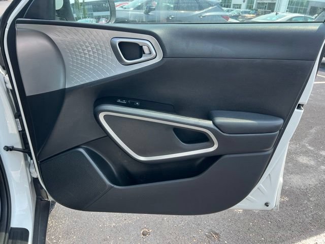 Certified 2024 Kia Soul LX w/ Option Group 015 FWD image 28
