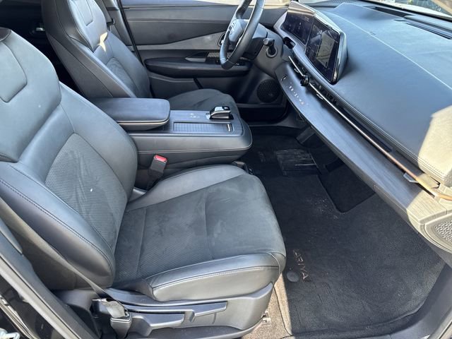 Used 2024 Nissan Ariya FWD image 24