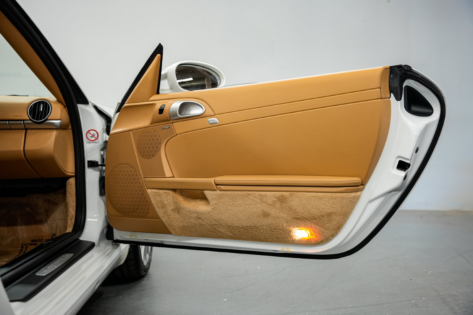 Used 2008 Porsche Cayman S RWD image 19