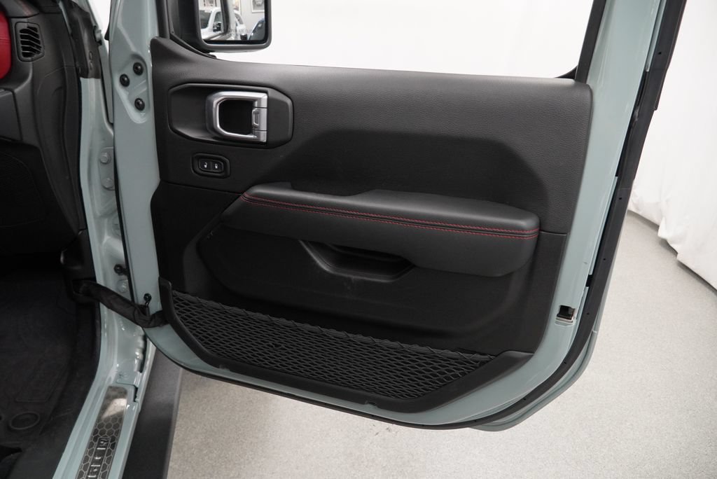 Used 2023 Jeep Wrangler Unlimited Rubicon 4xe AWD/4WD image 47