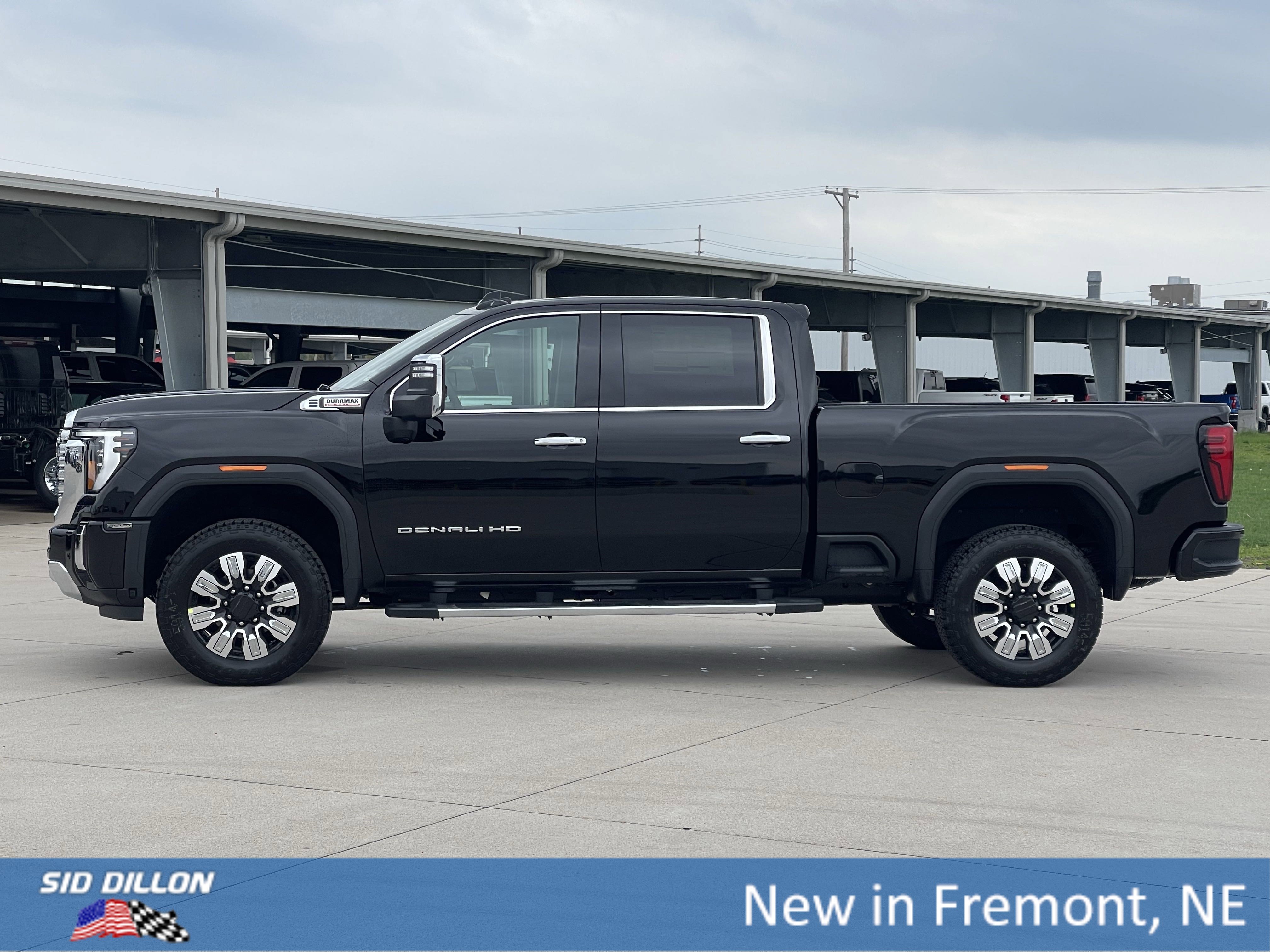 New 2025 GMC Sierra 2500 Denali w/ Denali Reserve Package image 19