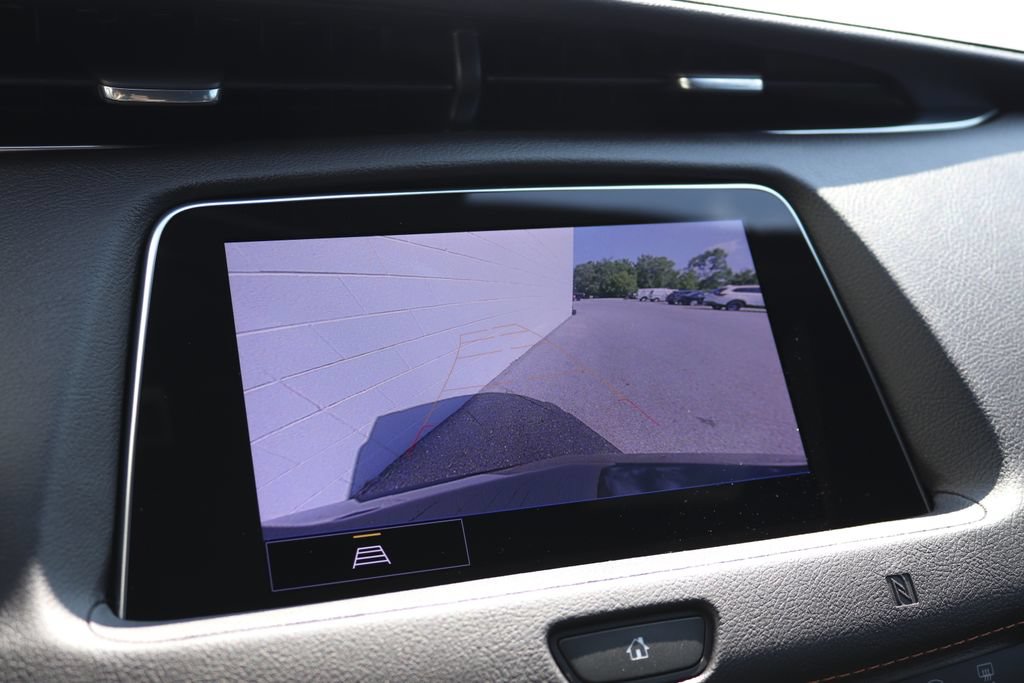 Used 2021 Cadillac XT4 Sport w/ Sun And Sound Package AWD/4WD image 13