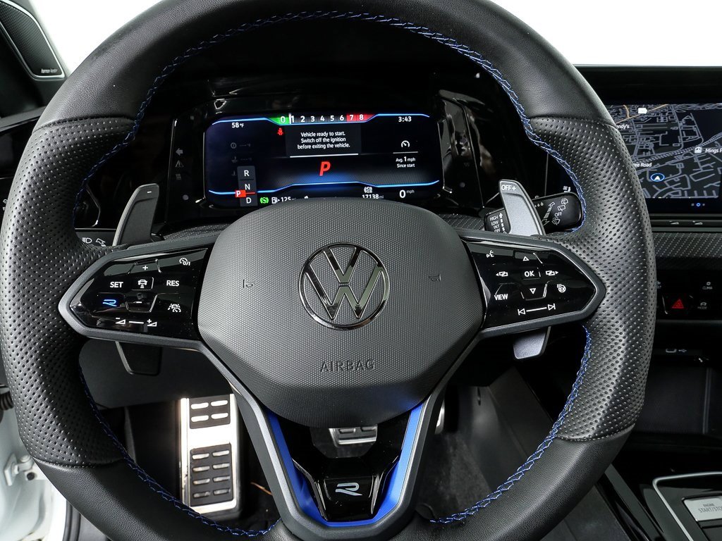 Used 2023 Volkswagen Golf R image 8