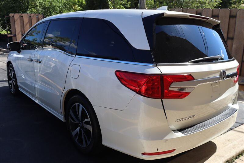 Used 2019 Honda Odyssey Elite image 4