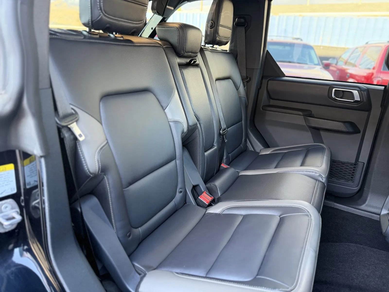 Used 2025 Ford Bronco Outer Banks w/ Sasquatch Package image 19