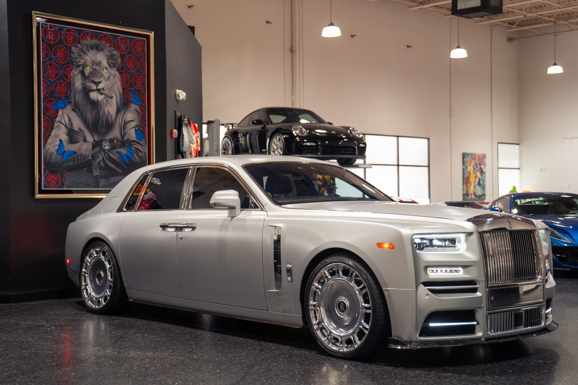 Used 2020 Rolls-Royce Phantom Sedan RWD image 9