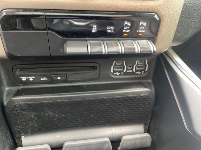 Used 2019 RAM 1500 Laramie image 29