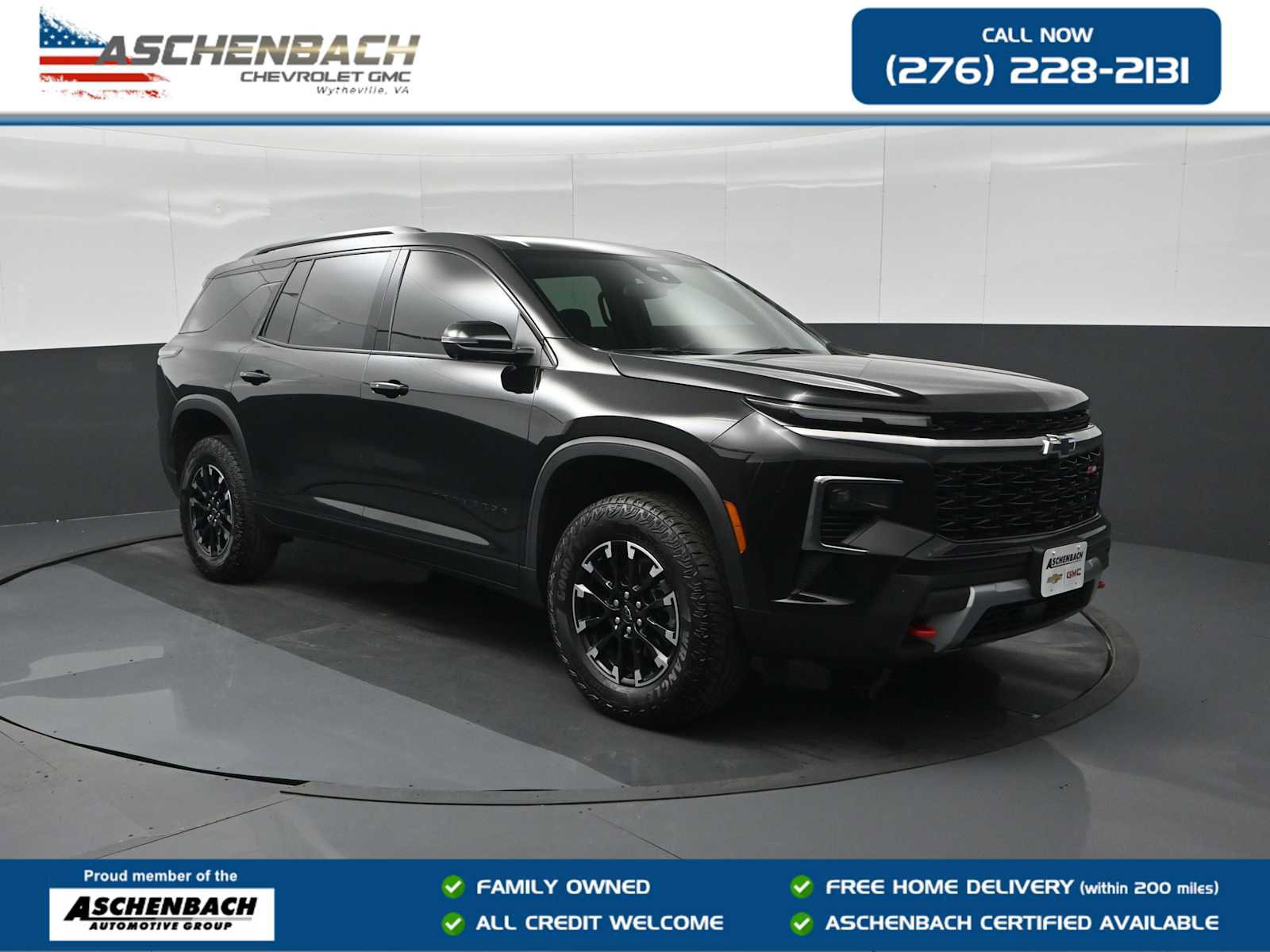 Used 2024 Chevrolet Traverse Z71 image 1