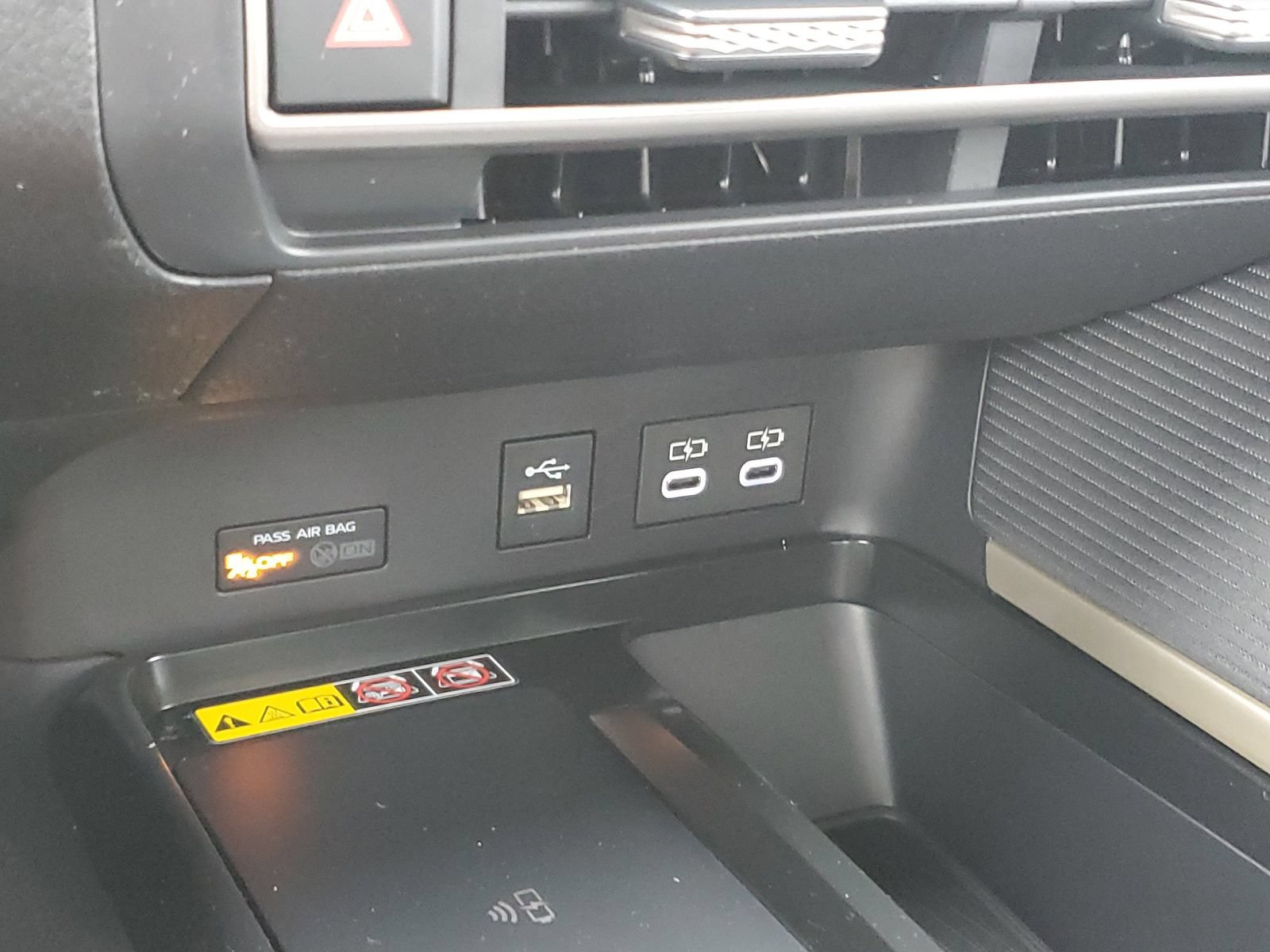 New 2026 Toyota Camry SE FWD image 30