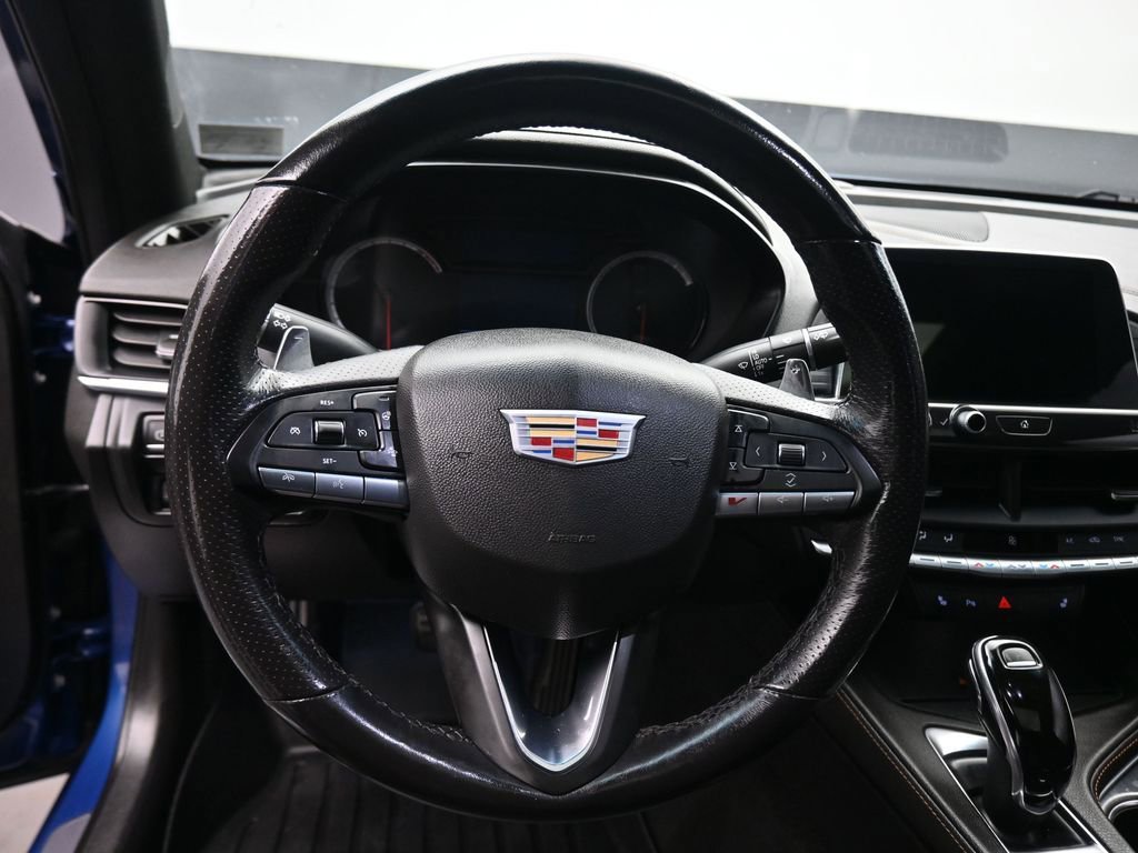 Used 2020 Cadillac CT4 V image 15