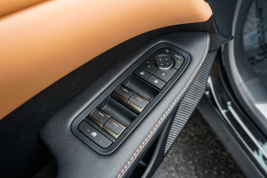 Used 2024 Lexus RX 350 Premium Plus w/ Convenience Package image 10