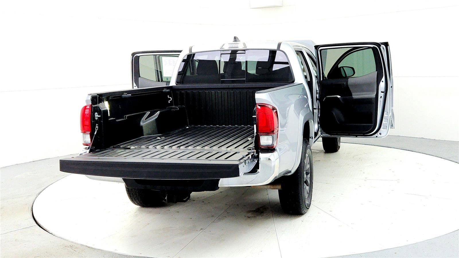 Certified 2023 Toyota Tacoma SR5 image 11