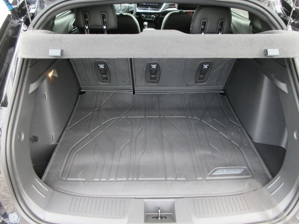 New 2026 Chevrolet Trax RS w/ Sunroof Package FWD image 11
