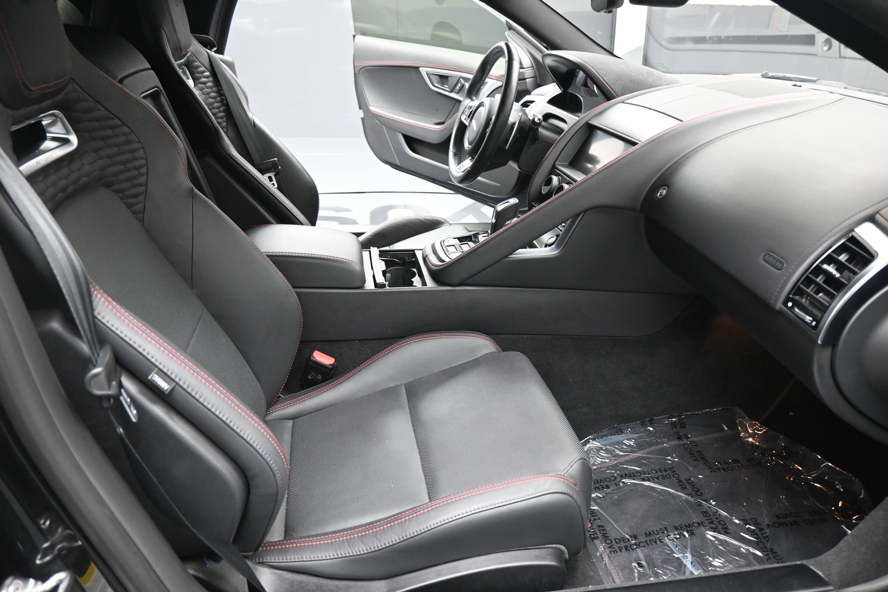 Used 2021 Jaguar F-TYPE R AWD/4WD image 15