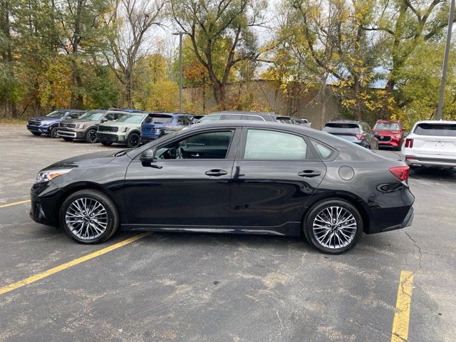 Certified 2023 Kia Forte GT-Line image 5