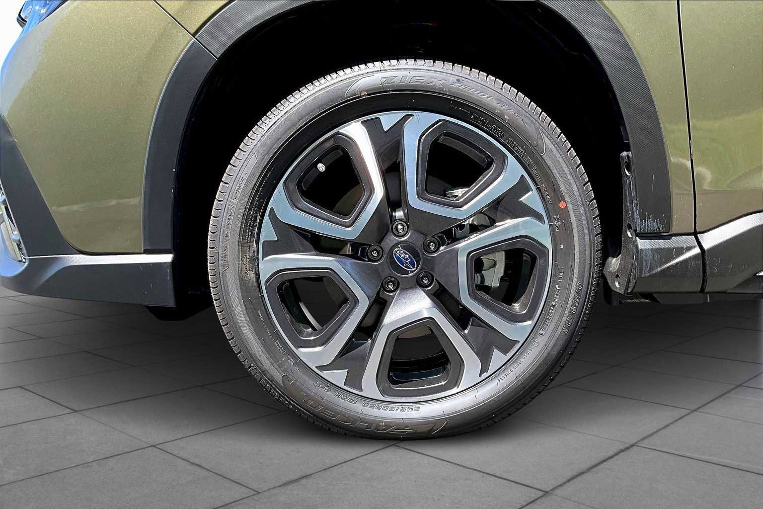 New 2025 Subaru Ascent Limited image 11