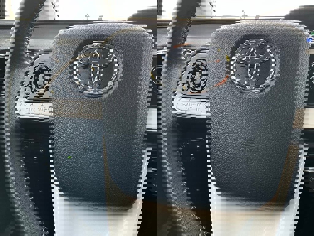 Used 2018 Toyota Prius Prime Plus image 20