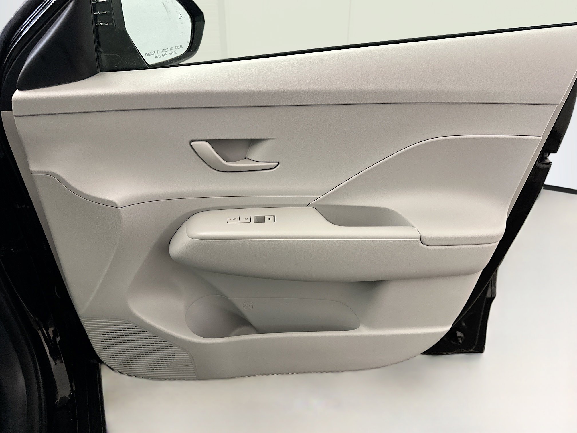 Used 2025 Hyundai Kona SEL AWD/4WD image 32