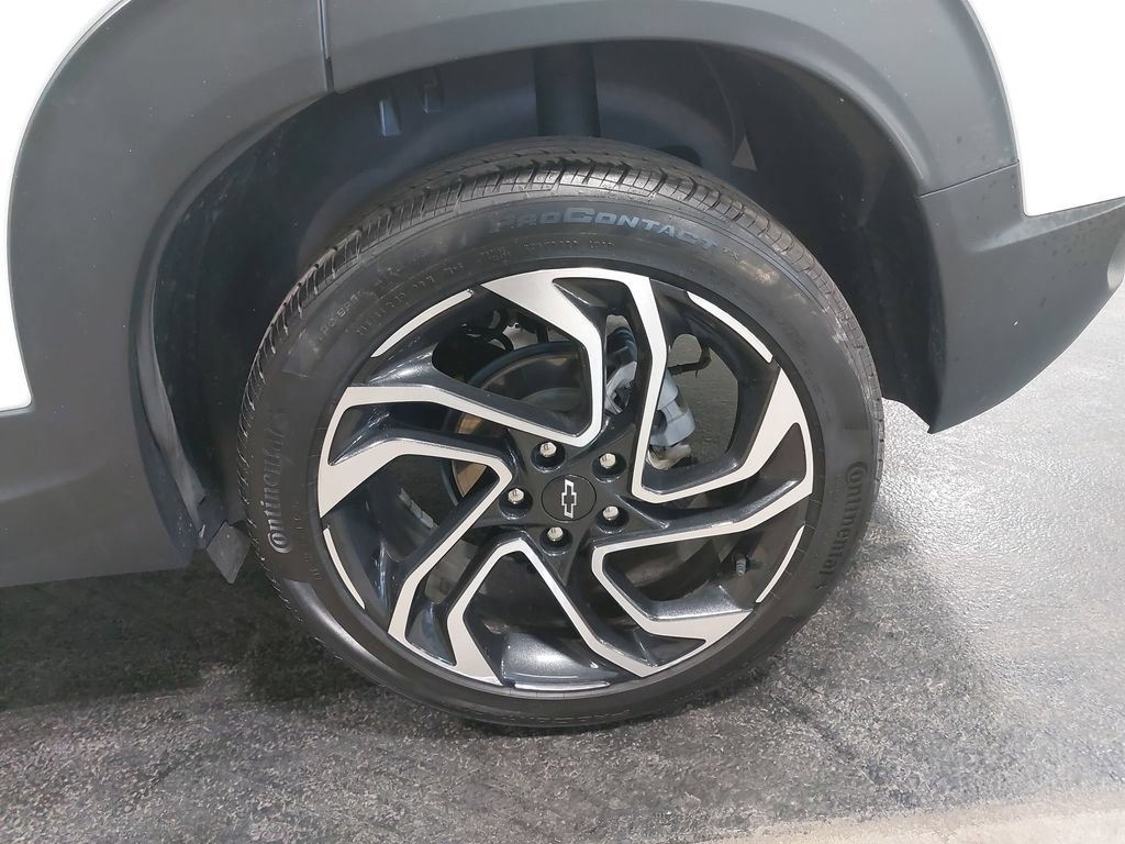 Used 2024 Chevrolet TrailBlazer RS AWD/4WD image 33