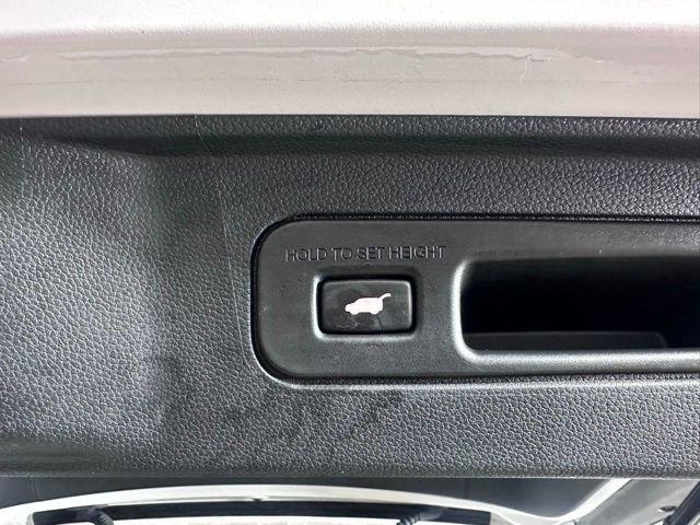 Used 2023 Honda Pilot Elite image 16