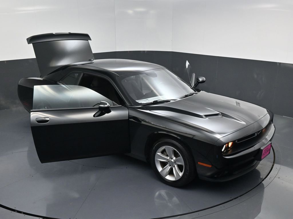 Used 2023 Dodge Challenger SXT image 20
