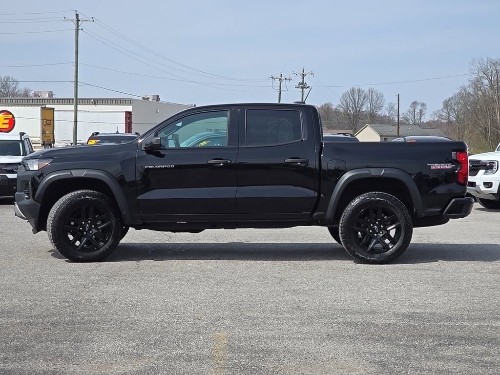 Used 2024 Chevrolet Colorado Trail Boss image 4
