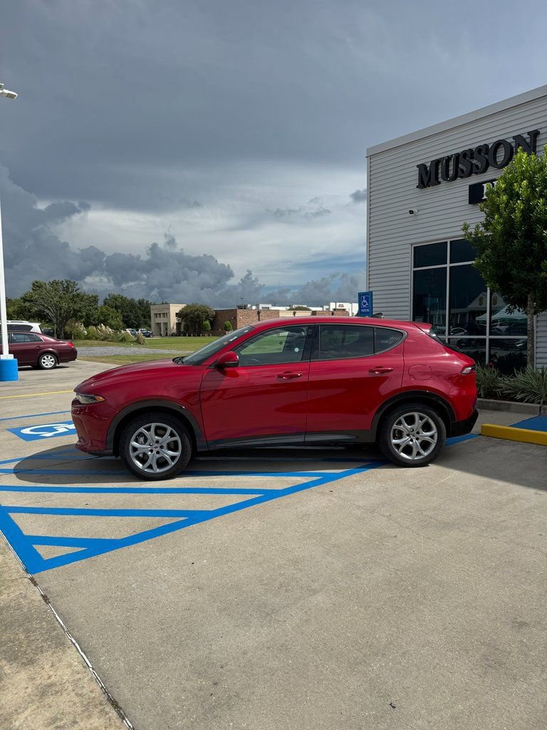 Used 2024 Dodge Hornet R/T image 3