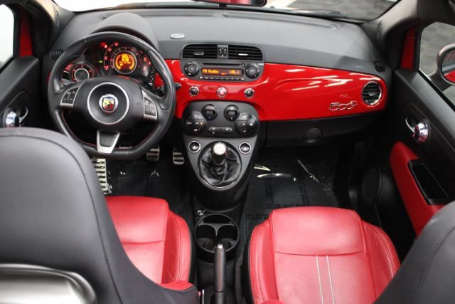 Used 2013 FIAT 500 Abarth w/ Comfort/Convenience Group FWD image 2