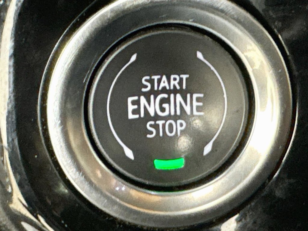 Used 2025 GMC Sierra 1500 SLT RWD image 18
