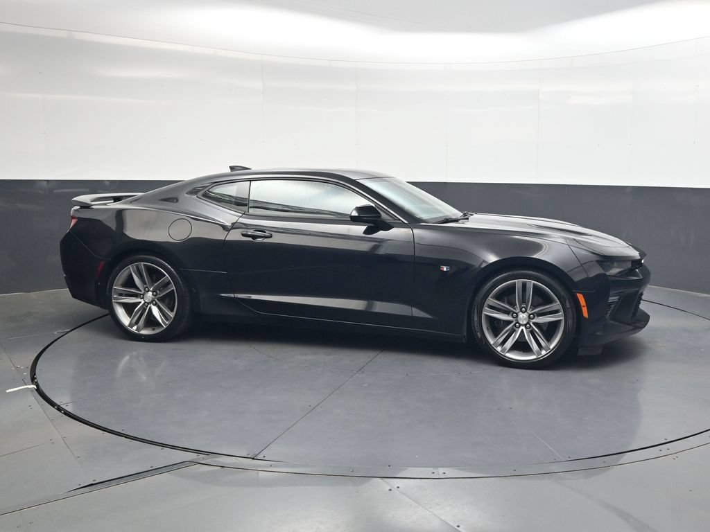 Used 2017 Chevrolet Camaro SS RWD image 4
