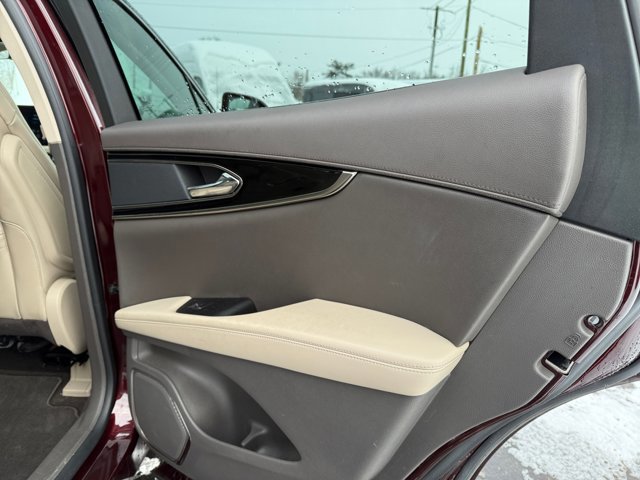 Certified 2023 Lincoln Nautilus Reserve image 32