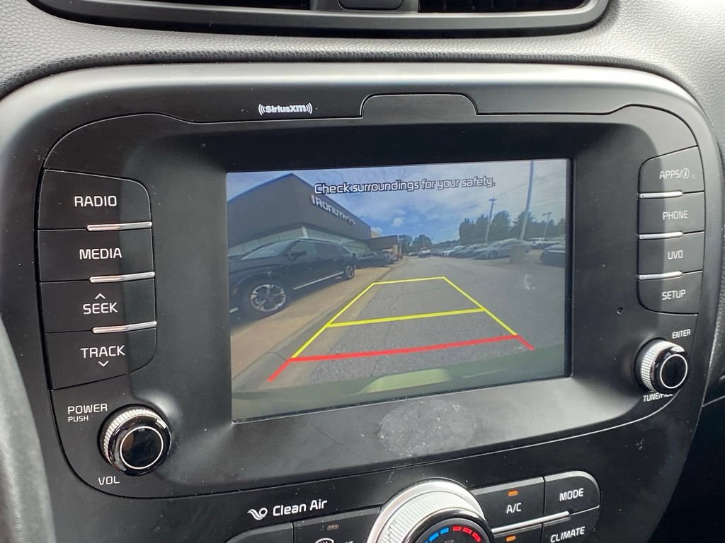 Used 2018 Kia Soul + FWD image 18