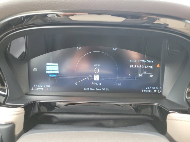 Certified 2024 Lincoln Corsair FWD image 33