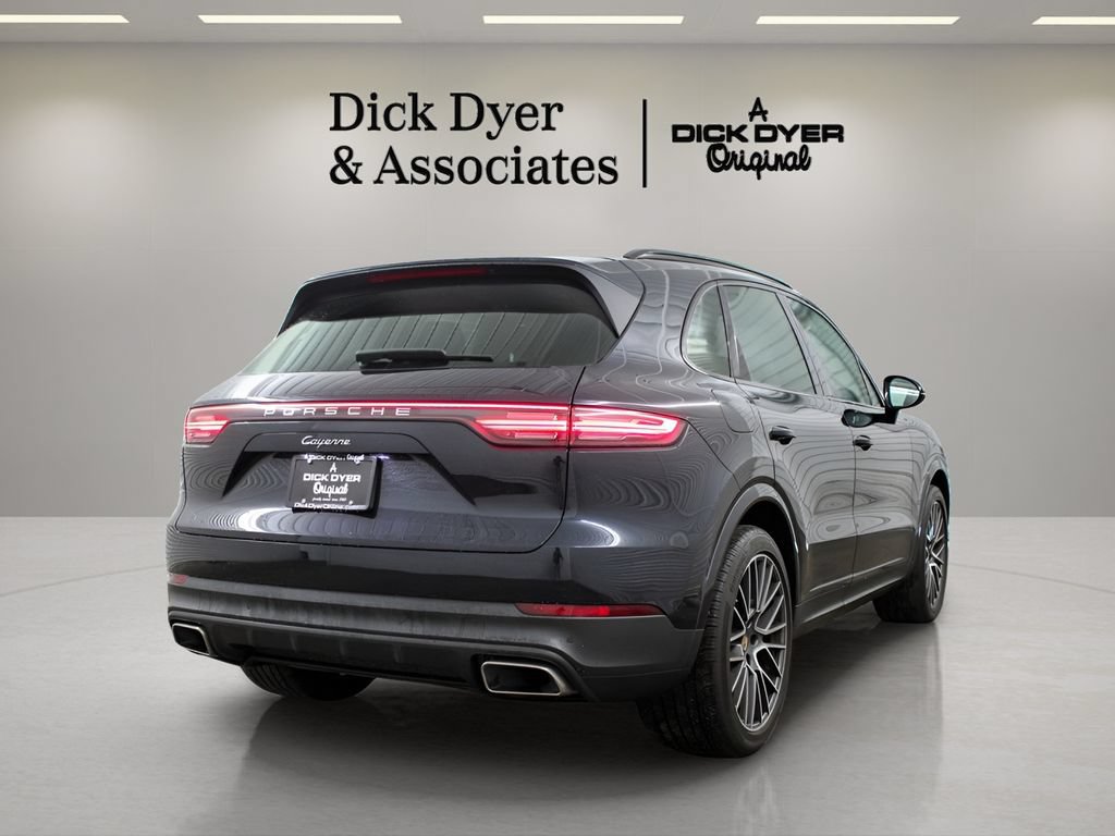 Used 2023 Porsche Cayenne AWD/4WD image 11