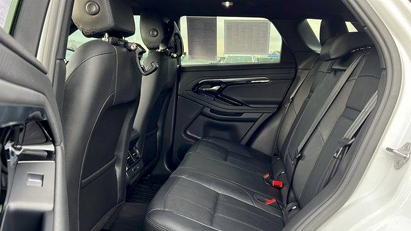 Used 2023 Land Rover Range Rover Evoque R-Dynamic S image 13