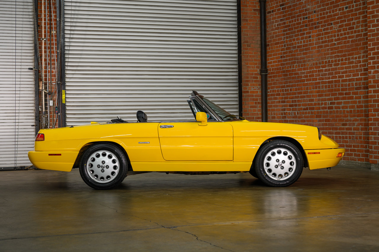 Used 1992 Alfa Romeo Spider Veloce image 14
