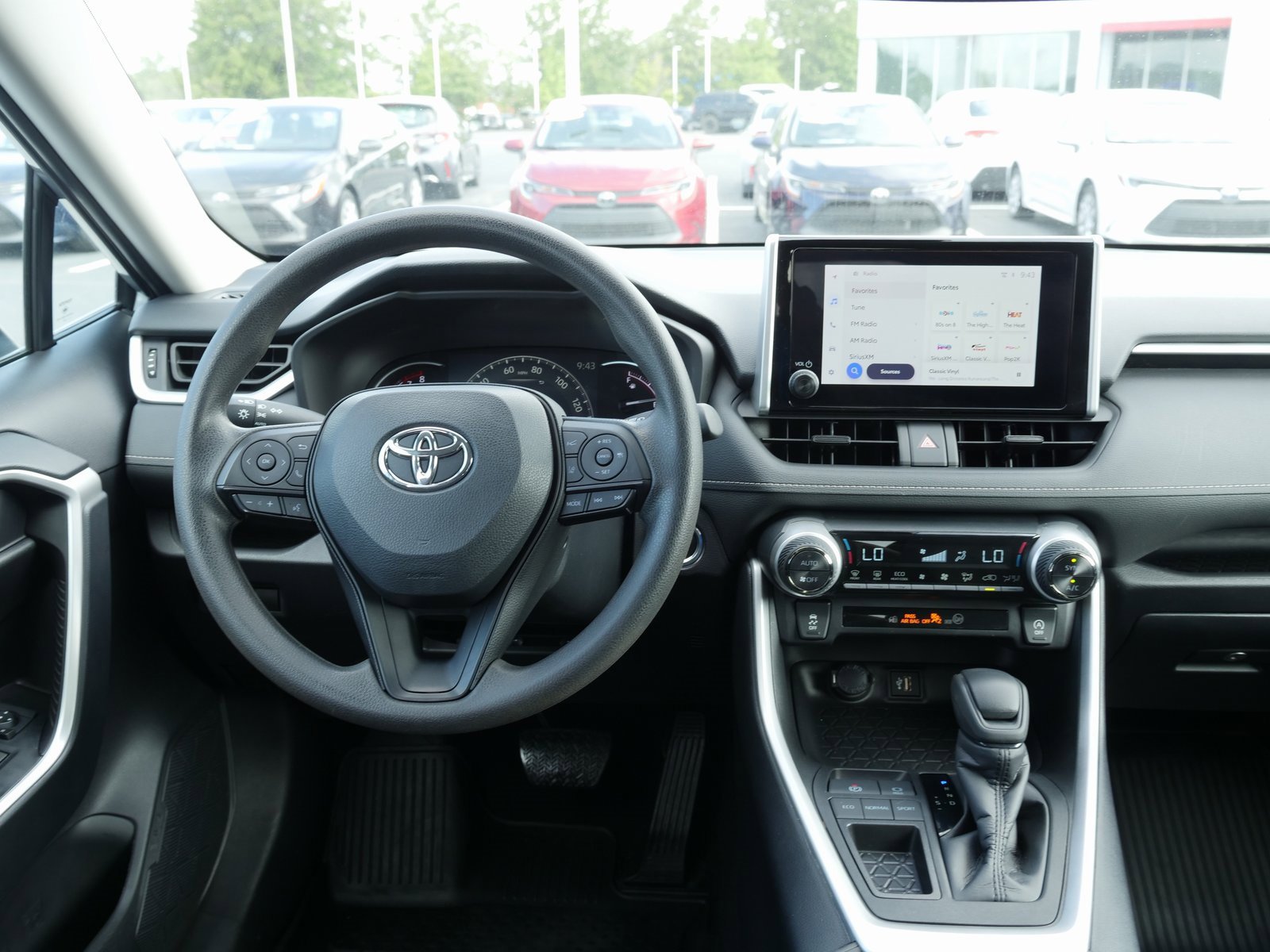 Used 2024 Toyota RAV4 XLE image 17
