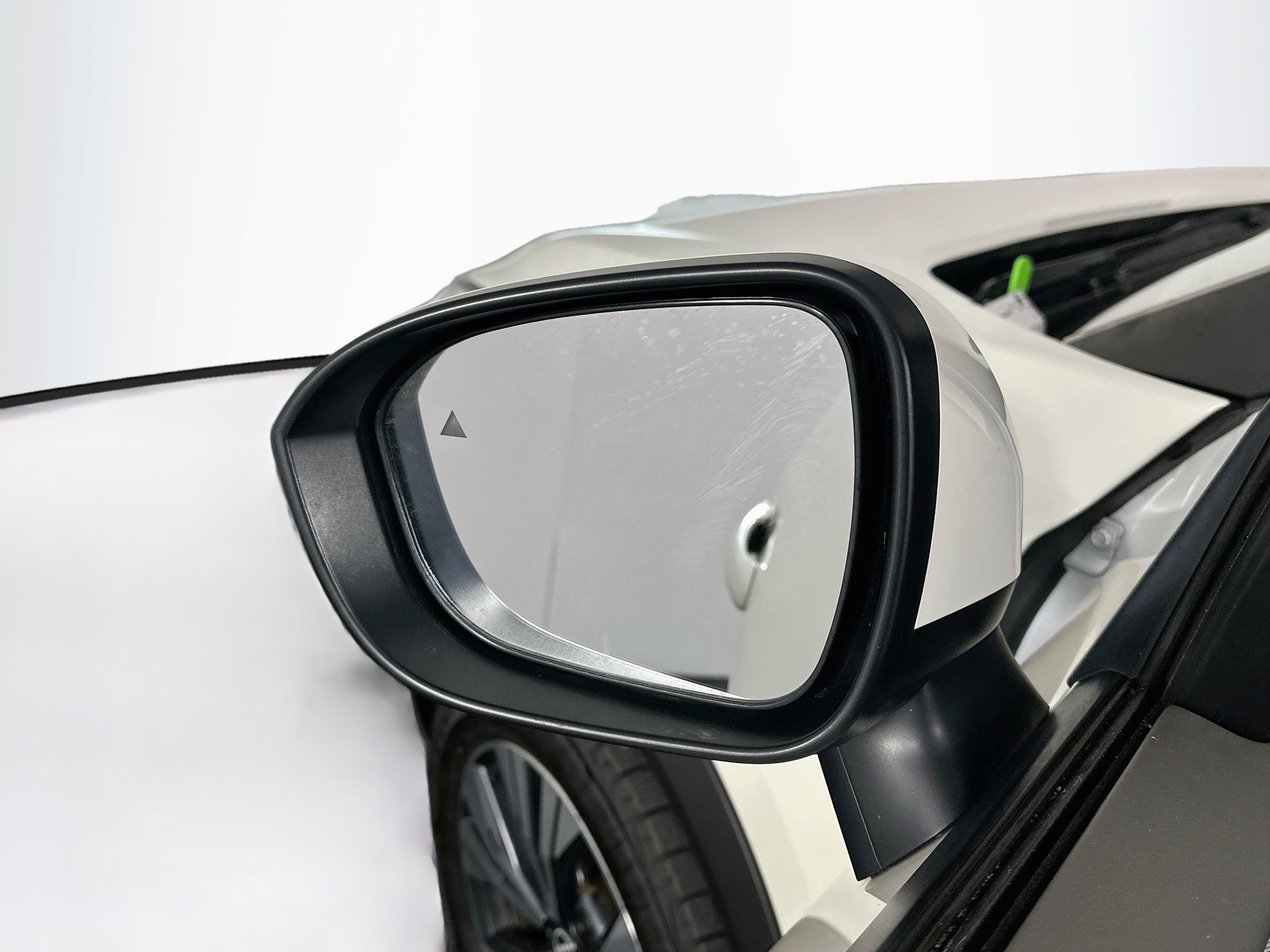Used 2023 Nissan Rogue SV FWD image 16