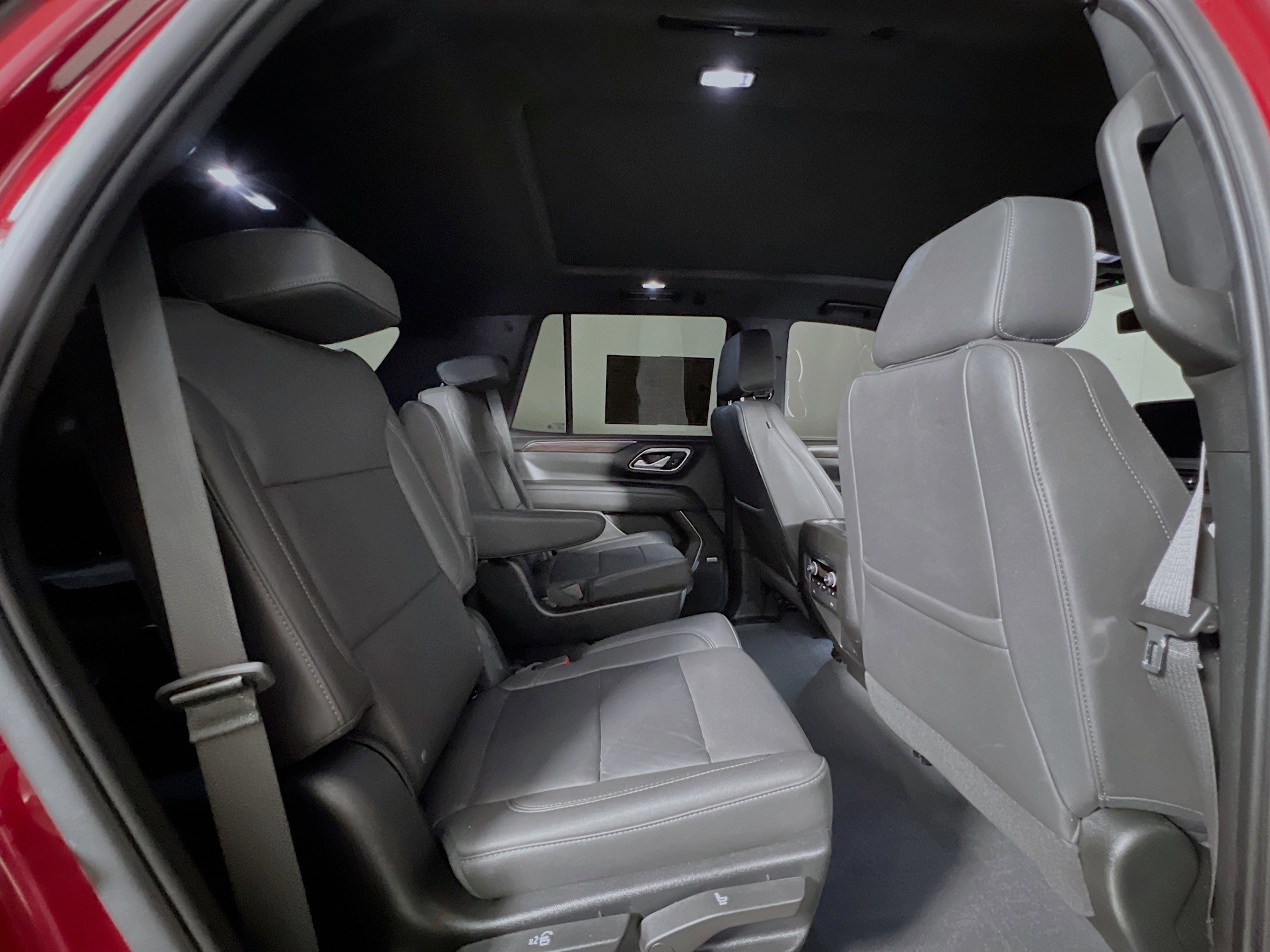 Used 2023 Chevrolet Tahoe Z71 w/ Luxury Package image 33