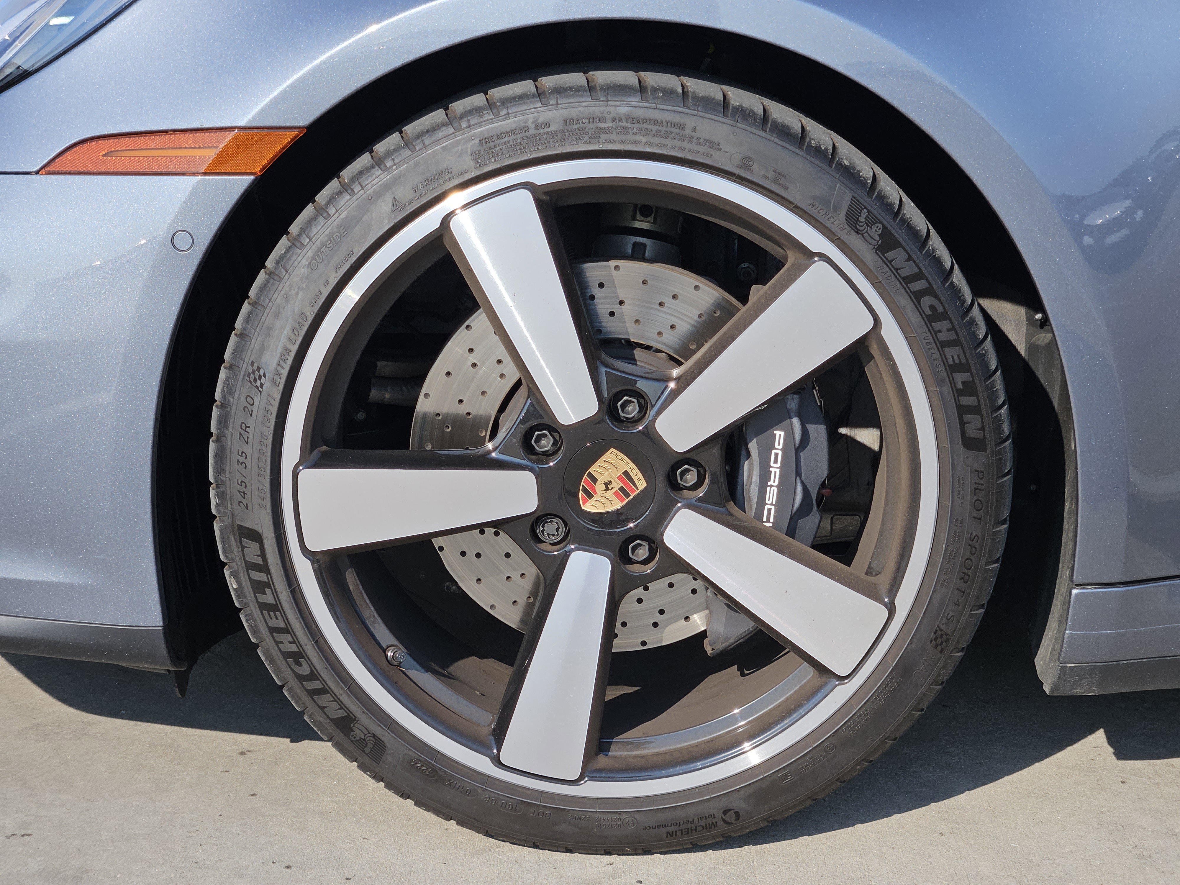 Certified 2025 Porsche 911 Carrera image 14