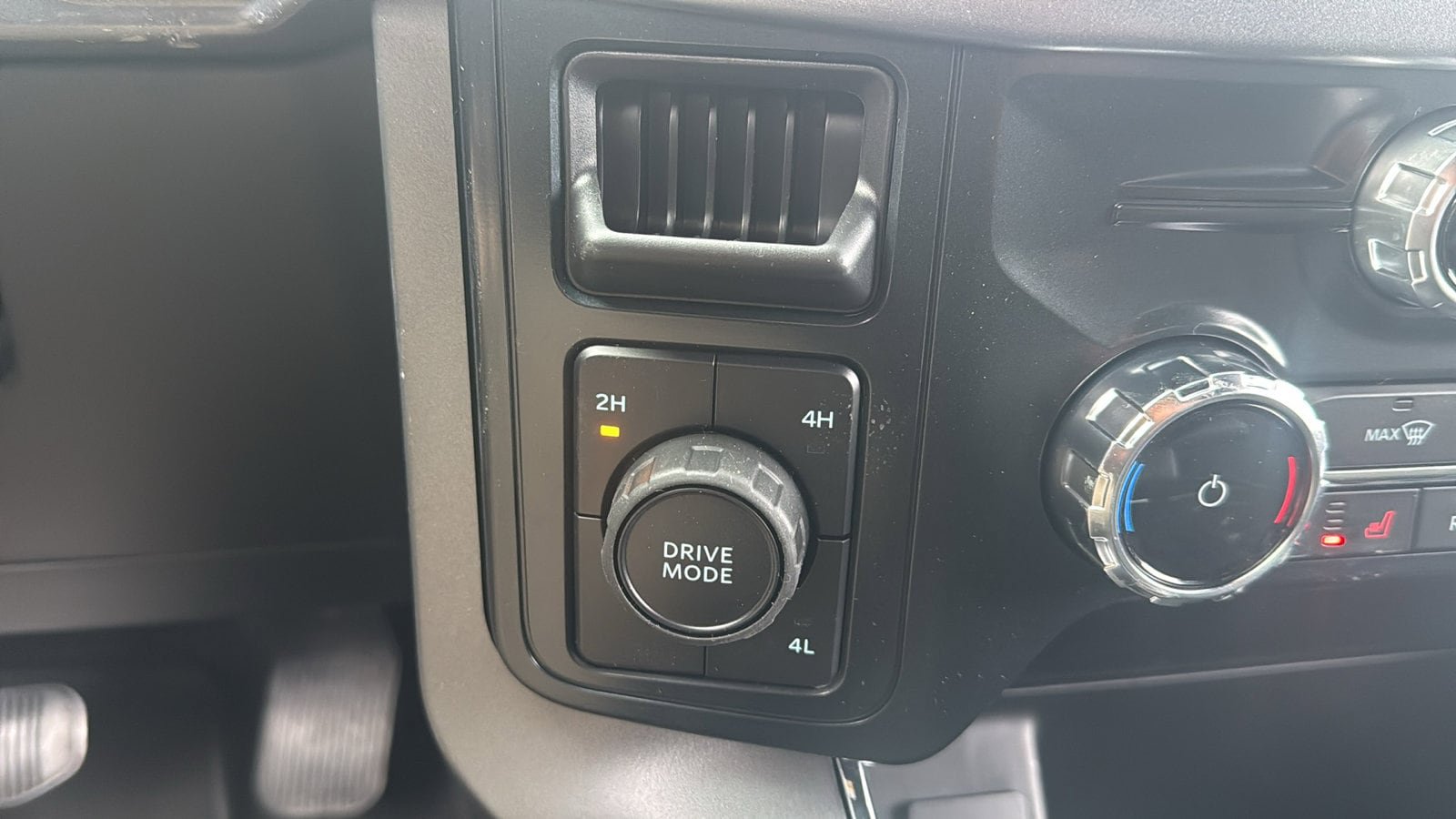 New 2026 Ford F150 XLT w/ Equipment Group 302A MID image 20