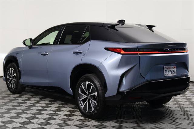 Certified 2024 Lexus RZ 300e Premium w/ Accessory Package (Z1) image 6