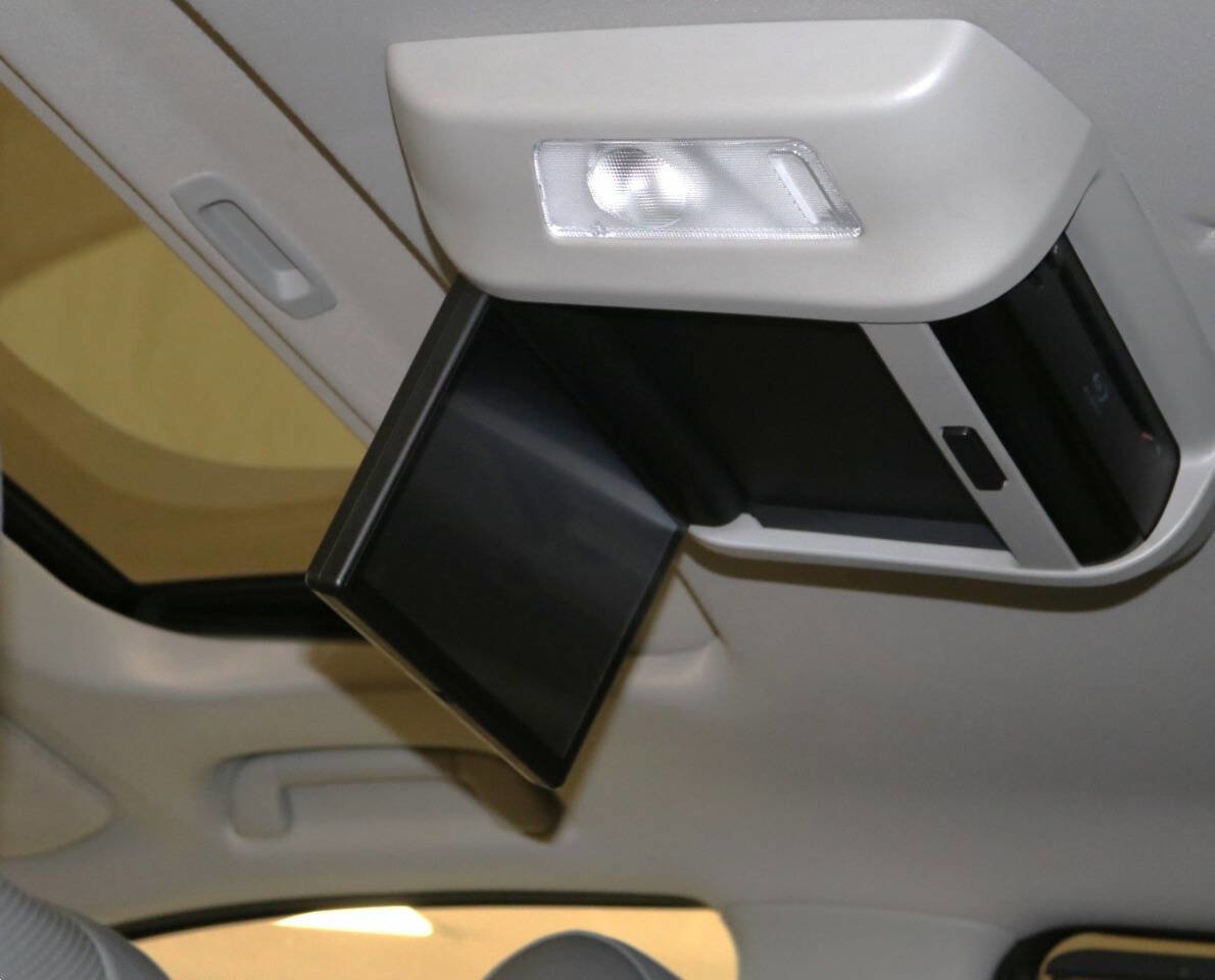 Used 2020 Toyota Sequoia Platinum image 58